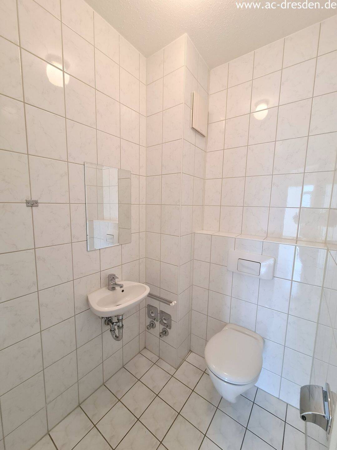 Helle 3-Raum-Wohnung in saniertem Gründerzeit-Mehrfamilienhaus, ruhige zentrumsnahe Lage in Chemnitz-Hilbersdorf – Chemnitz – Vorschaubild 6