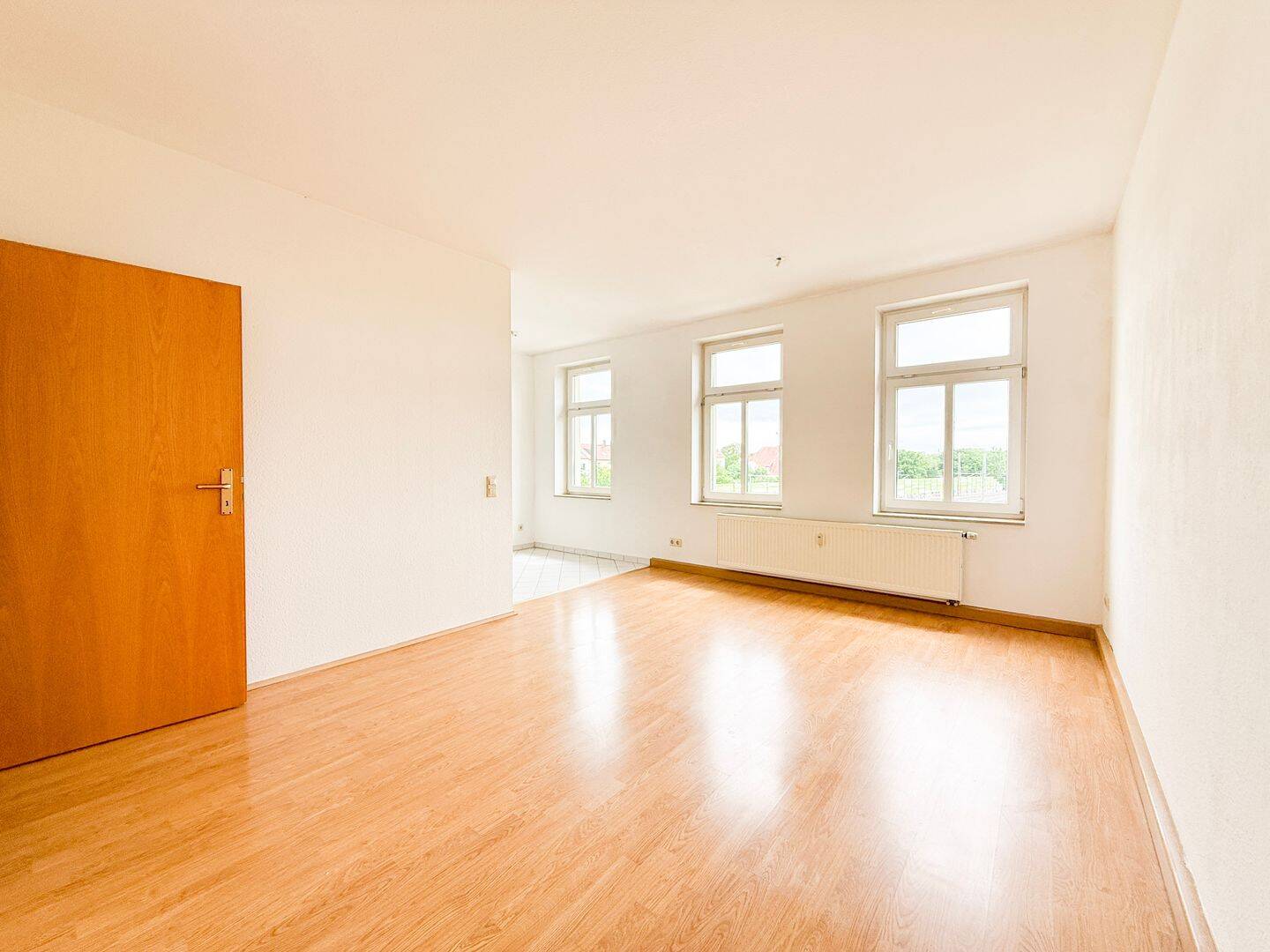 sofort bezugsfrei | Aufzug | Tageslichtbad | Kellerabteil – Leipzig – Vorschaubild 2