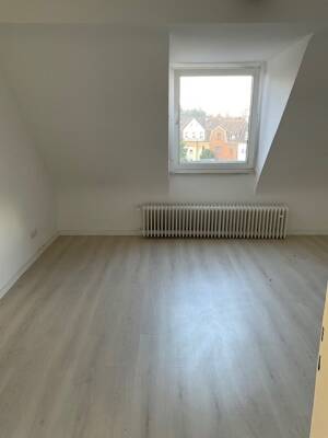Sofort frei und frisch renoviert inkl. 500,00 € Einzugsgutschein, 3 Zimmer Wohnung zu vermieten – 47167 Duisburg – Vorschaubild 3