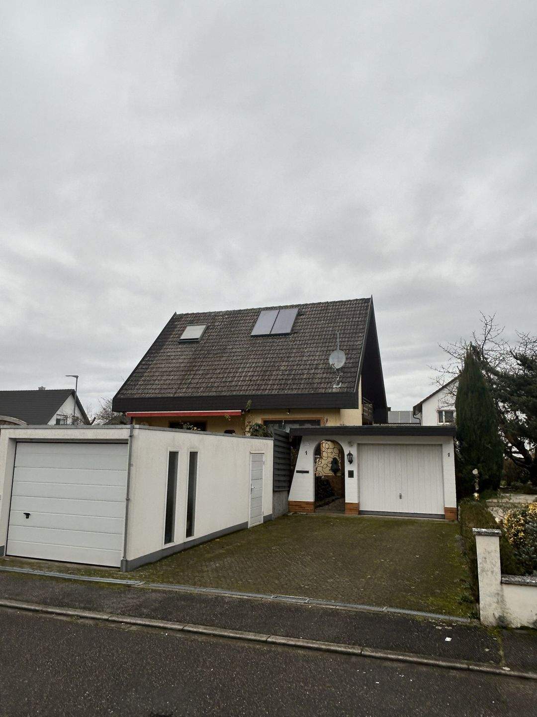RESERVIERT ! Schönes Einfamilienhaus zu Kauf – Kehl – Vorschaubild 3