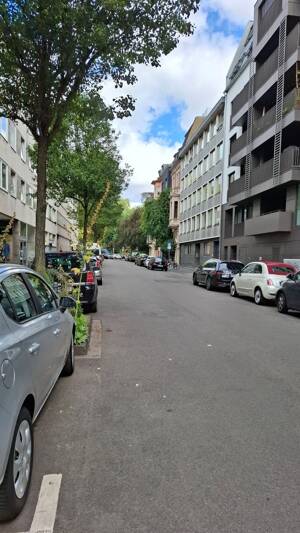 ++Stadtgartenflair! 4 Zimmer-Zuhause mit Terrasse + Balkonen + Modernisiert++ – 50672 Köln – Vorschaubild 3