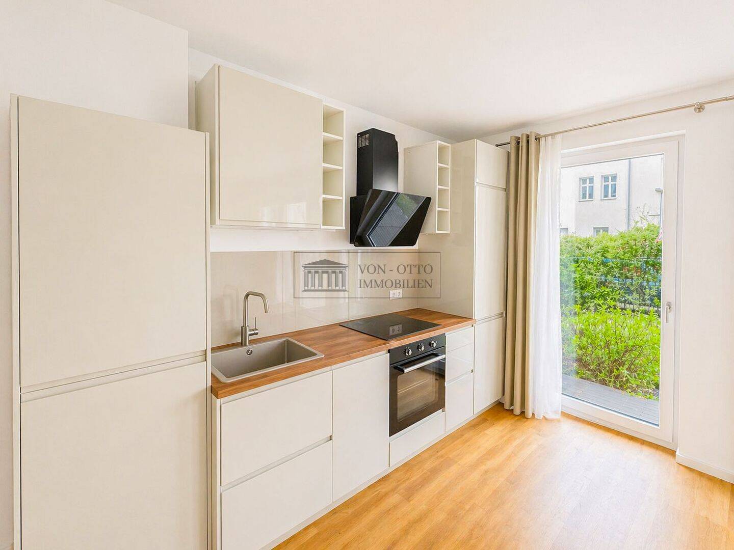 Grünblick. Terrasse. Ruhe. - Stilvoll wohnen im Florakiez – Berlin – Vorschaubild 4