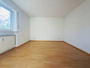 Charmante 2-Zimmer Wohnung mit Balkon, EBK und TG-Stellplatz – 85368 Moosburg – Vorschaubild 5