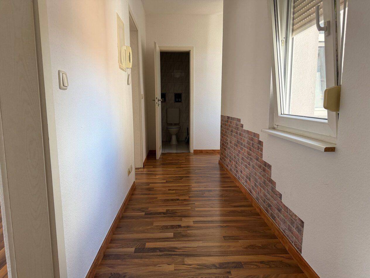 Bezugsfreie 3-Zimmer Wohnung in Jena-West mit Balkon - WG-geeignet. – Jena – Vorschaubild 7