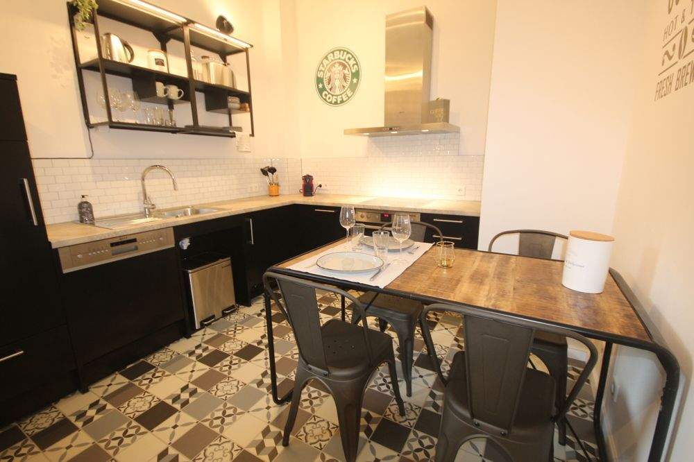 Modernes Apartment im Loftstil in zentraler aber ruhiger Lage von Saarbrücken – Saarbrücken – Vorschaubild 4