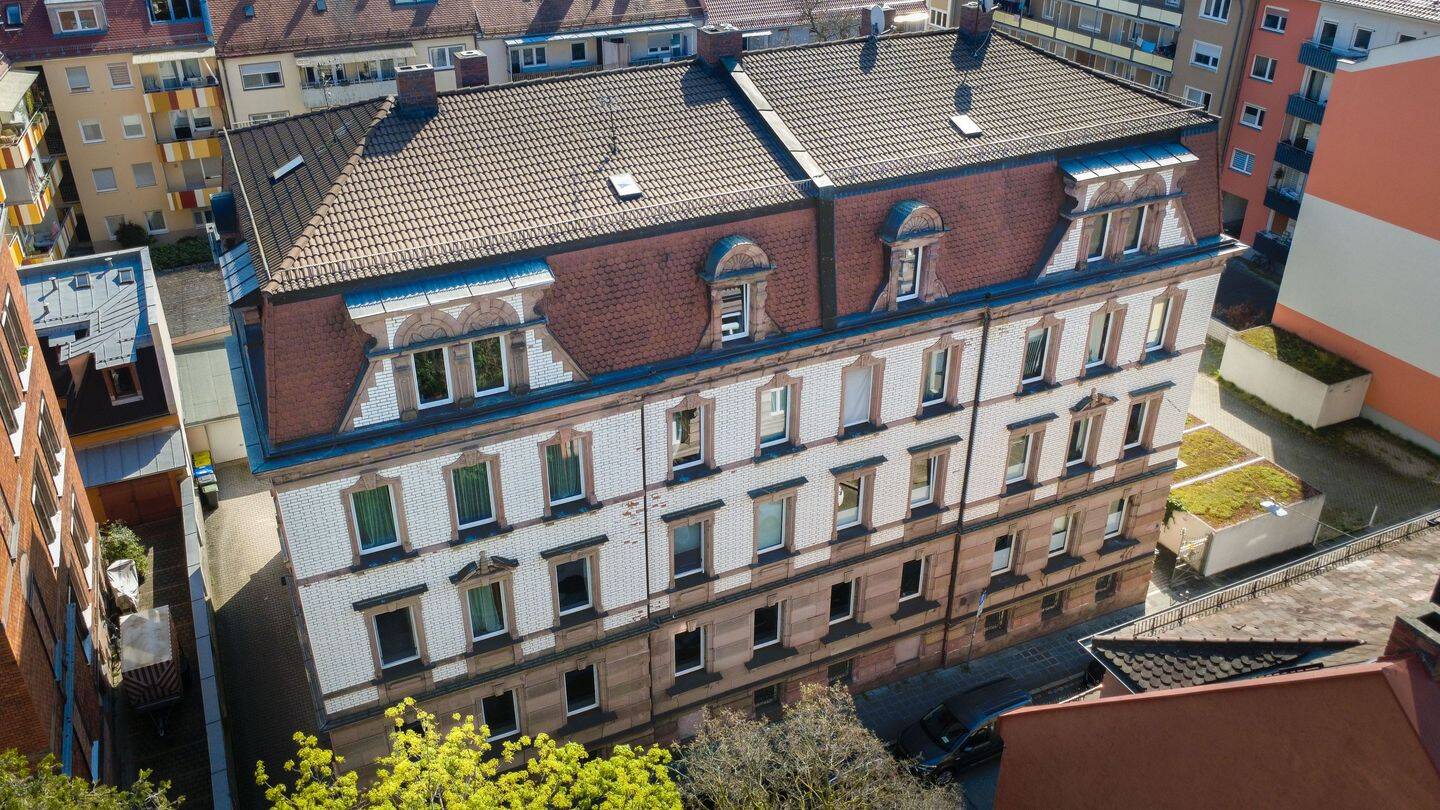 Historisches Mehrfamilienhaus, ca. 1.050 m² Wfl., ca. 900 m² Grund, beste Lage ! Gärten bei Wöhrd ! – Nürnberg – Vorschaubild 3