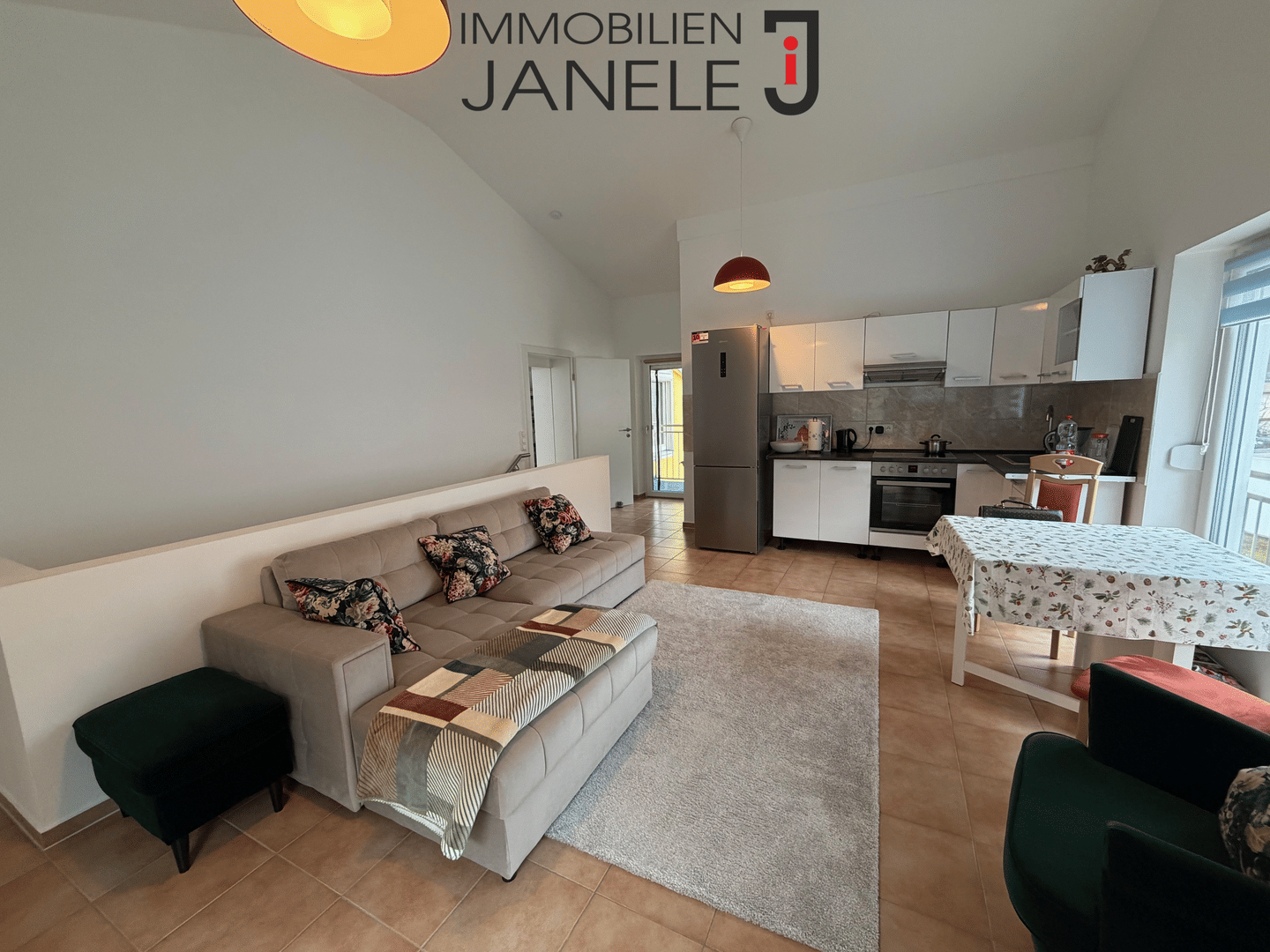 Perfekt für Selbstnutzer oder Anleger: Sonnige 3-Zimmer-Wohnung mit Blick ins Grüne, Garage und eigenem kleinen Garten – Regensburg – Vorschaubild 4