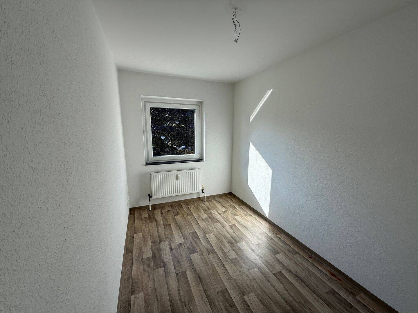 Einziehen und Wohlfühlen – Helle 3-Zimmer-Wohnung mit Einbauküche und Balkon – Flensburg – Vorschaubild 9