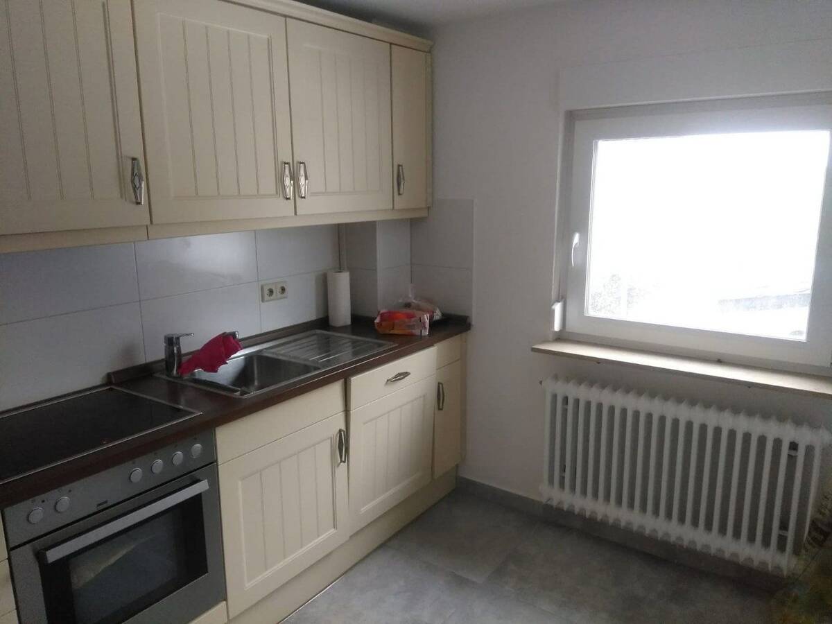 (105-02) möbeliertes 1 Zimmer in 2 er WG (Küche-Dusche-WC) in ruhiger Lage – 74821 Mosbach – Bild 1 von 9