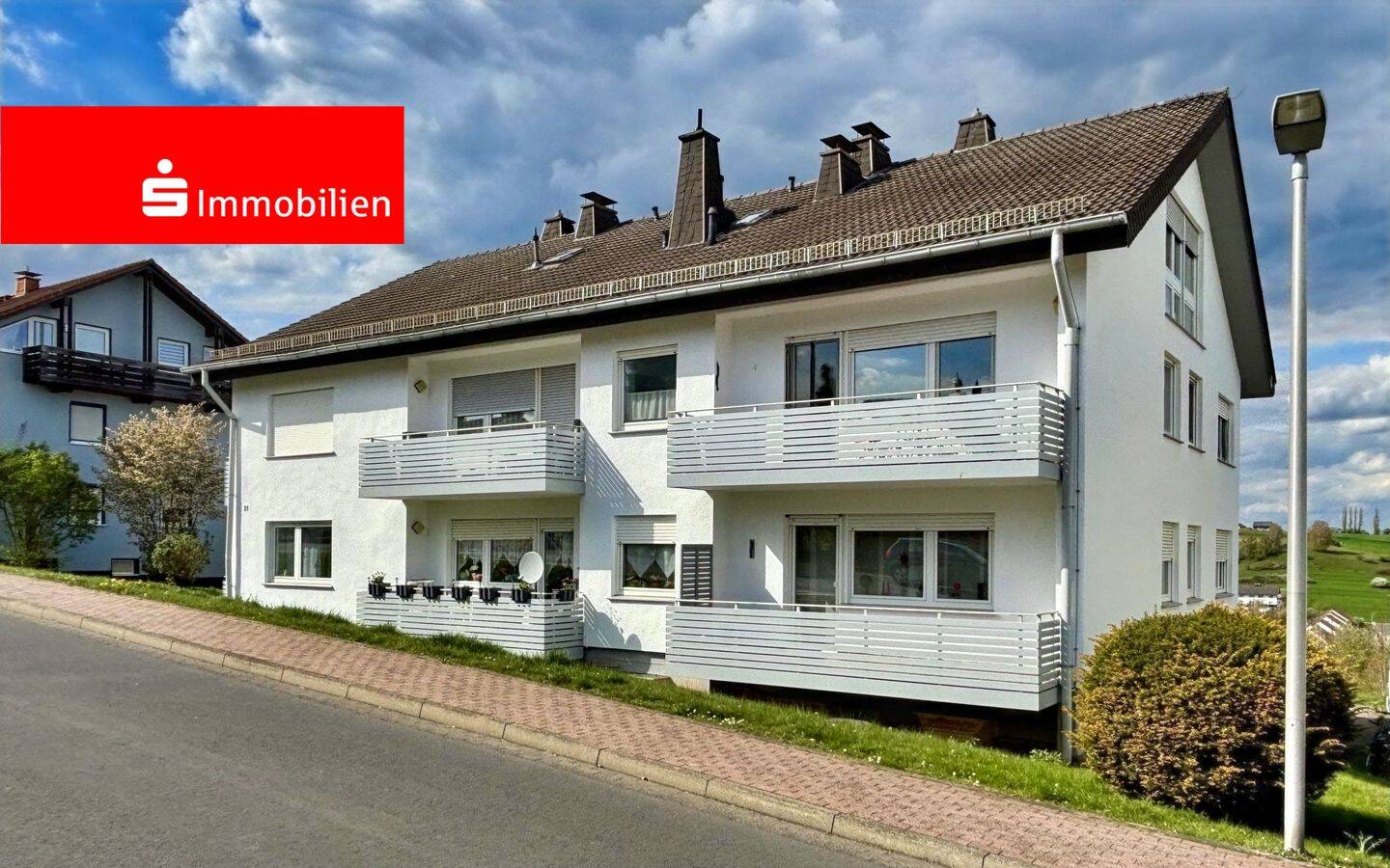 Nachhaltige Kapitalanlage in Bad Wildungen -Gepflegtes Mehrfamilienhaus mit Mietsteigerungspotenzial – Bad Wildungen – Bild 1 von 5