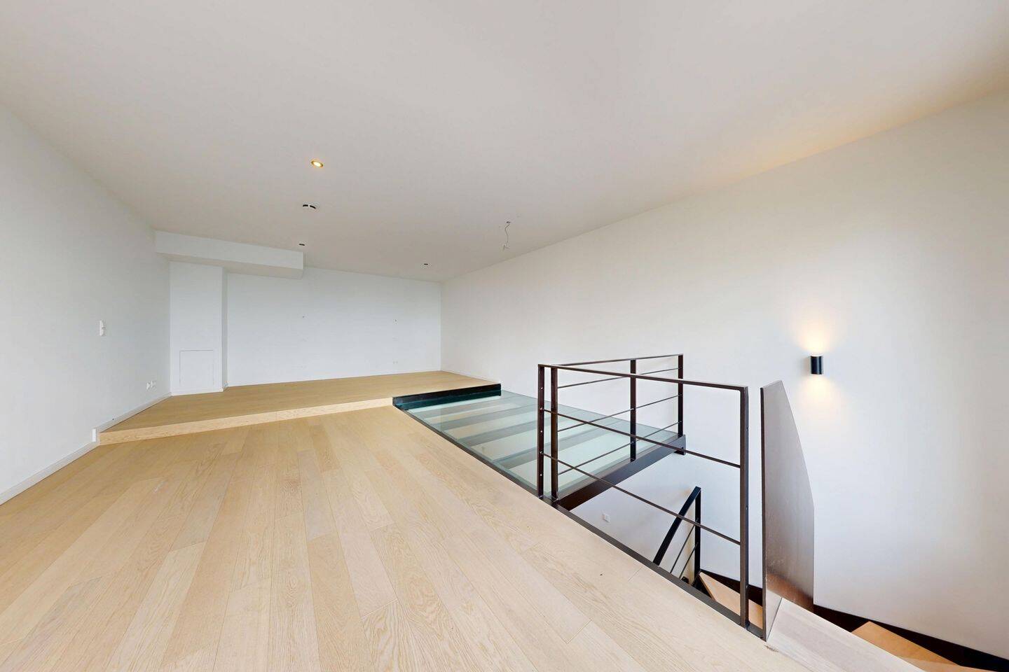 Für Individualisten: Stilvolle Split-Level-Wohnung über 3 Etagen mit Terrasse und Wow-Effekt – München – Vorschaubild 6