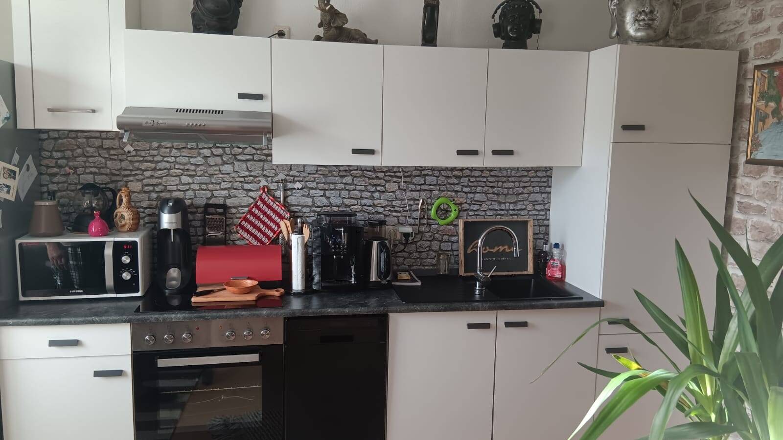 Dorfidylle trifft zentrale Lage- 2-Raumwohnung mit EBK & Balkon in Alperstedt