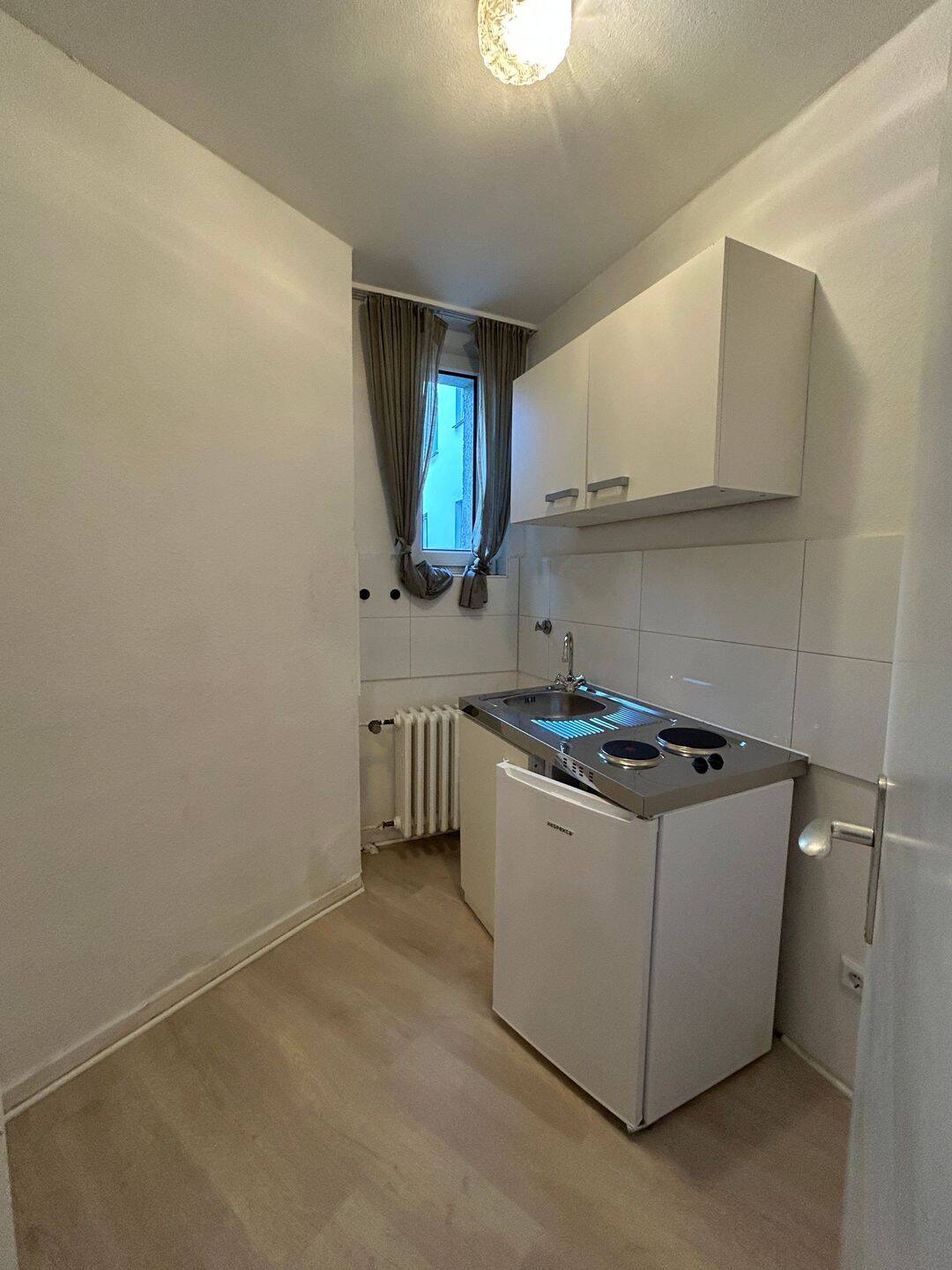 Schlichte 1-Zimmer-Wohnung in der Bochumer Innenstadt – Bochum – Vorschaubild 9
