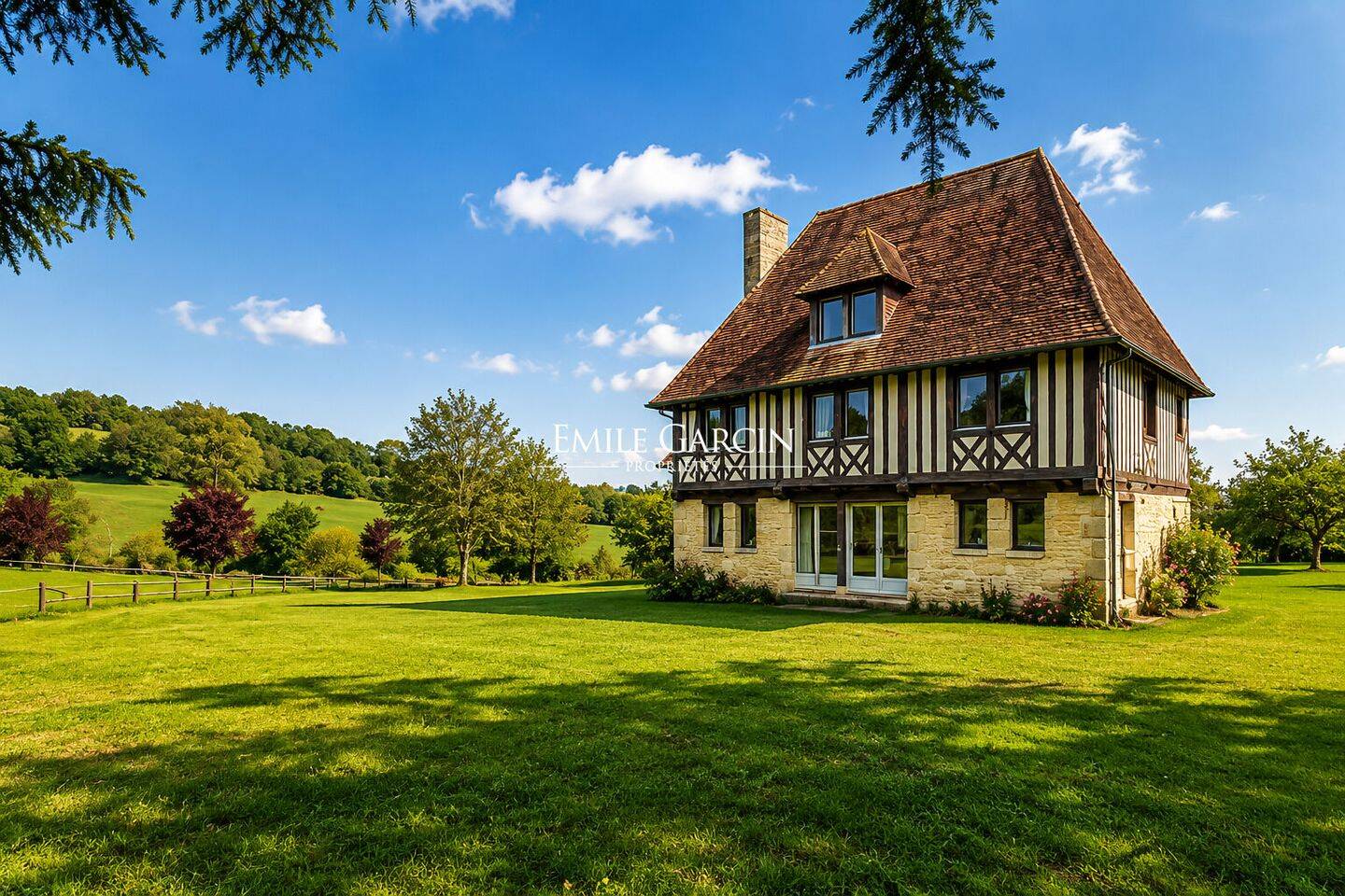 Maison 8 pièces 250 m² · à Beaumont-en-Auge · 250 m² · 1 680 000 €
