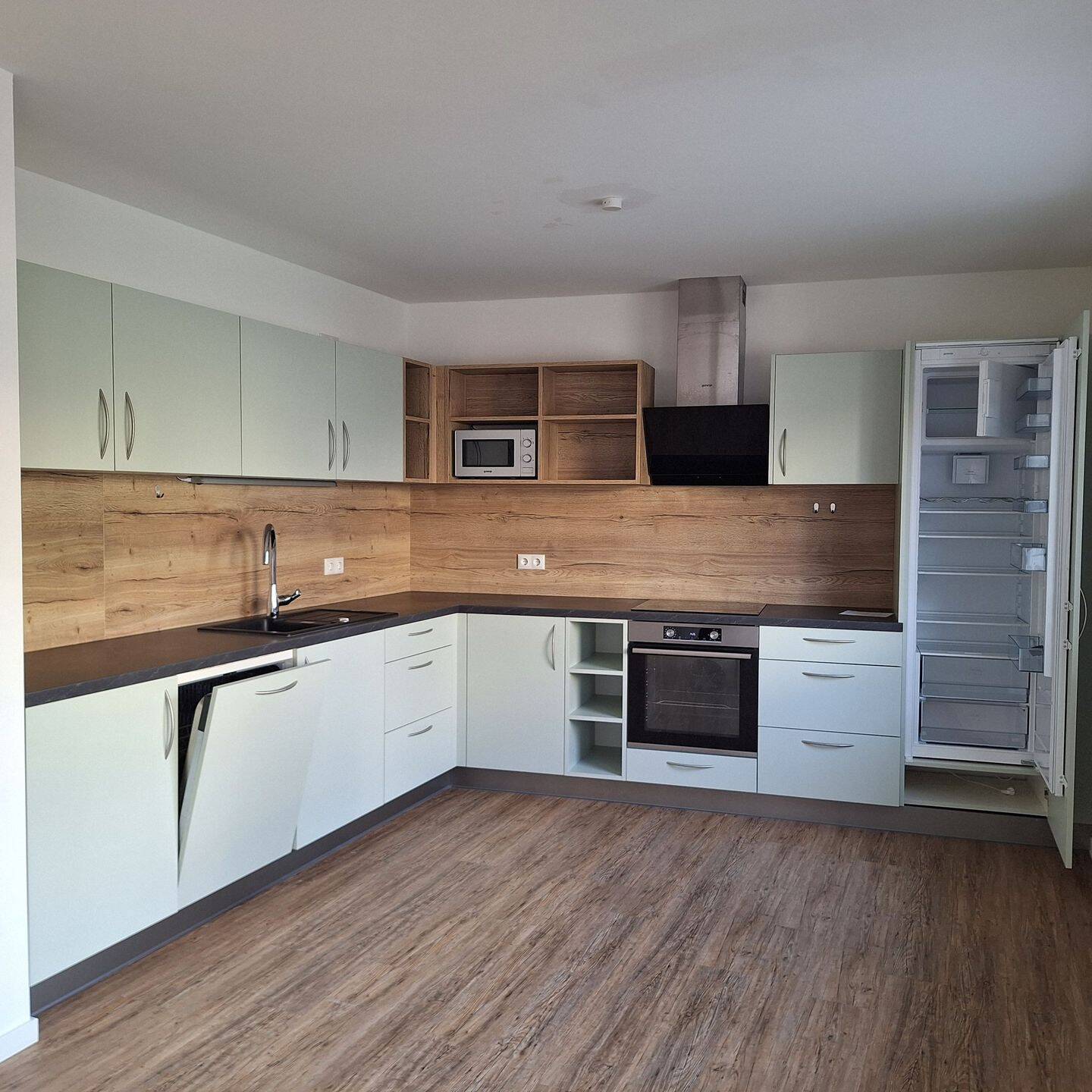 Helle 2-Raum-Wohnung mit Balkon und moderner Einbauküche – Jena – Vorschaubild 5