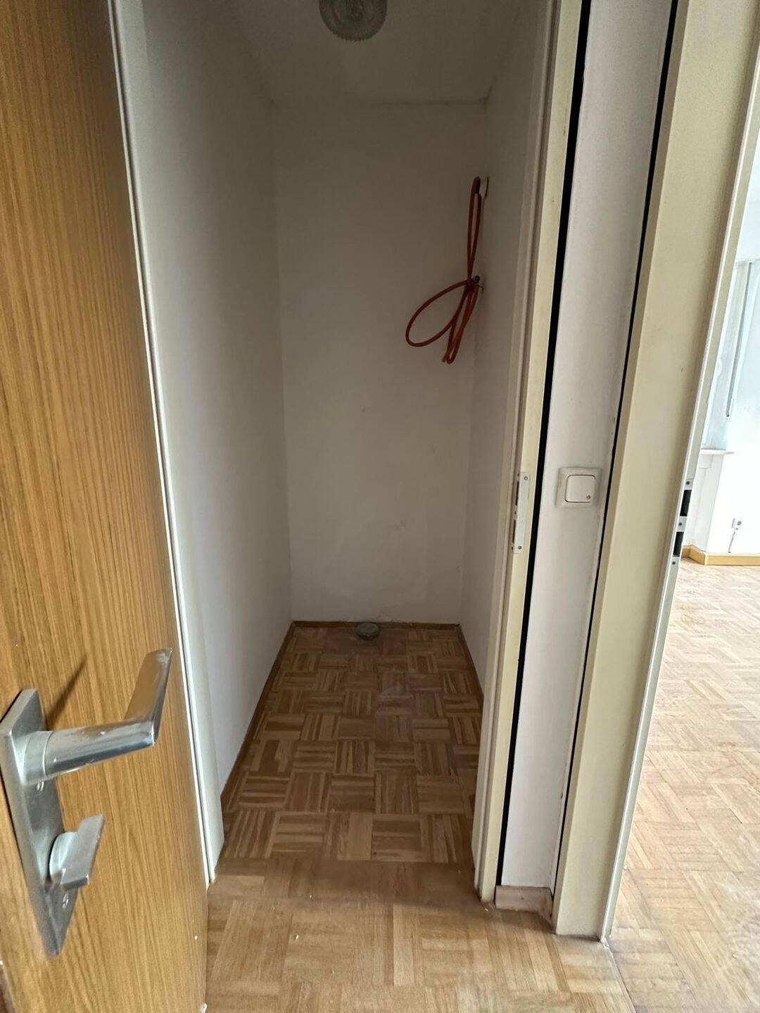 2. OG Südbalkon, helle Wohnung, Parkett – Würzburg – Vorschaubild 6