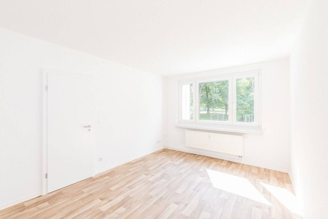 Großes Bad / Modern / Extra Hauswirtschaftsraum – Chemnitz – Vorschaubild 6