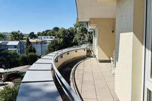 Freie 3/4-Zi-Penthouse-Wohnung in zentraler Lage von Bad Cannstatt – 70372 Stuttgart – Vorschaubild 4