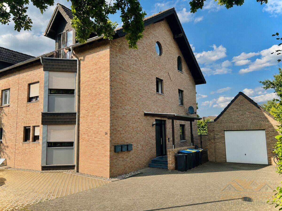 Gemütliche 2-Zimmer-DG-Wohnung in einer der besten Wohnlagen von Erkelenz-Stadt