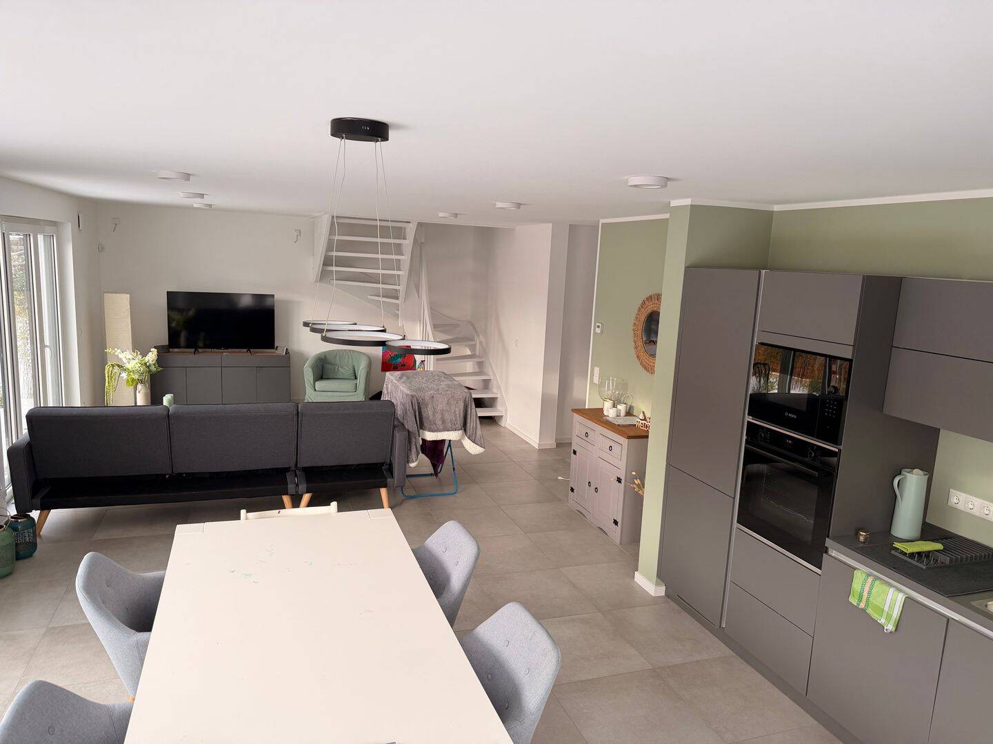 Moderne Doppelhaushälfte in Zinnowitz, fussläufig zum Strand - Smart Home, Fußbodenheizung, Wärmepumpe, 2 Stellplätze, Alarmanlage – Zinnowitz – Vorschaubild 2