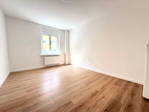 kernsaniert & energieeffizient in GoHo – 2 Zimmer Wohnung mit EBK – 90429 Nürnberg – Vorschaubild 3