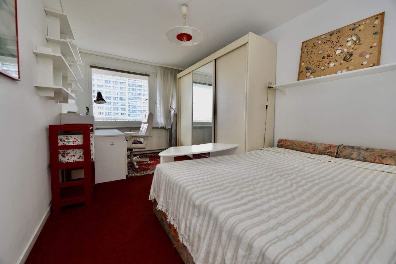 MITTEN IN BERLIN - CITY APARTMENT MIT FAHRSTUHl & LOGGIA - SUPER INFRASTRUKTUR – Berlin – Vorschaubild 3