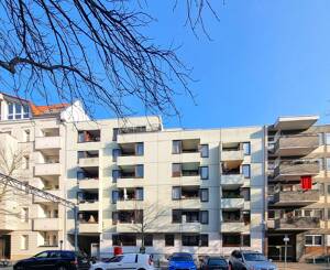 Freie 2-Zimmer-Wohnung mit Dachterrasse und Fahrstuhl nur 300 Meter vom Kudamm! – 10629 Berlin – Vorschaubild 7