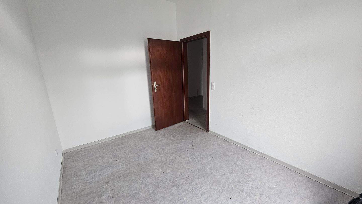 3-Raumwohnung mit Balkon – Chemnitz – Vorschaubild 4