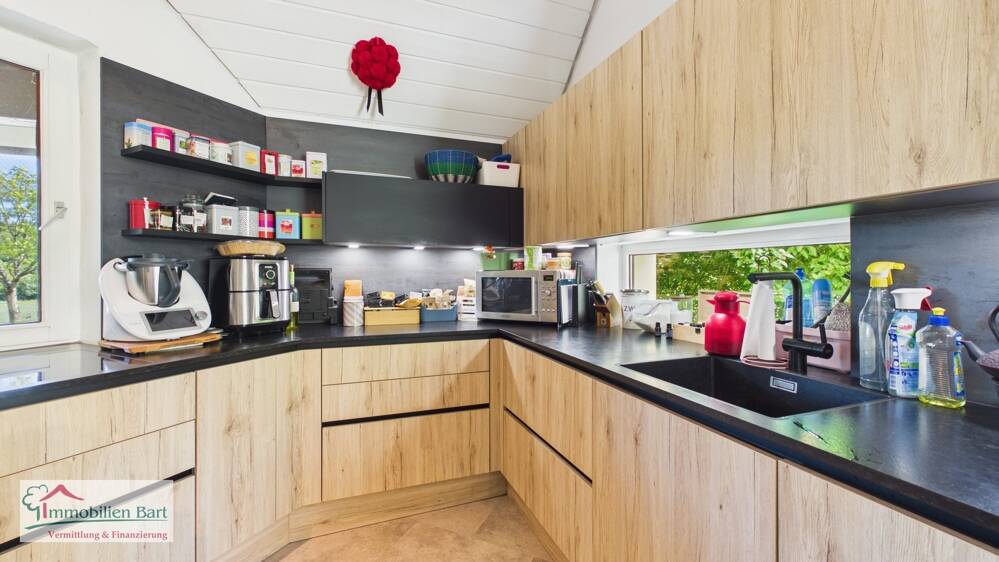 FREMERSDORF: ARCHITEKTENHAUS / EINLIEGERWOHNUNG / GARTEN / GARAGE! – Rehlingen-Siersburg – Vorschaubild 2