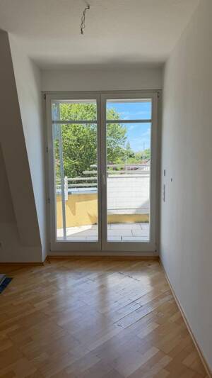 Modernes Wohnen, 2-Zi.-Wohnung in Fürth-Dambach (Befristet für 1 Jahr / Ideal als Übergangslösung) – 90768 Fürth – Vorschaubild 9