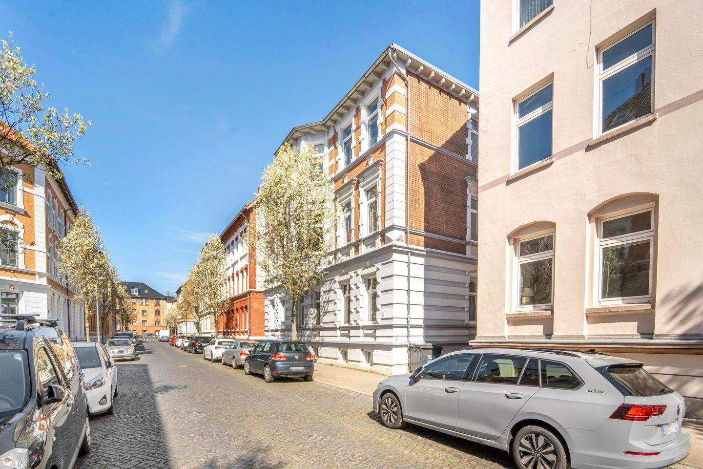 Mehrfamilienhaus mit 11 Wohneinheiten und 34 Stellplätzen – Braunschweig – Vorschaubild 4