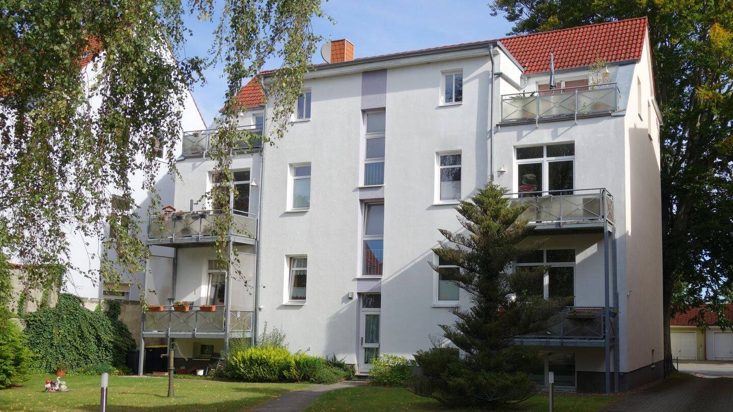 Maisonettewohnung mit Balkon, Gartennutzung und Carport in Rostock