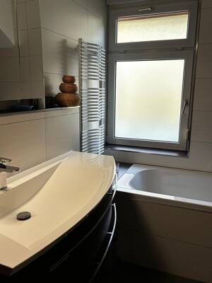SfKW - Eigennutzer aufgepasst! Ab 09/2026 frei -112 m2 Wfl. - Familienwohnung - EBK - Balkon - FBH - 2 Bäder - Gartenzugang - Stellplatz - Keller – Pfaffengrund 4, 1157 Dresden – Vorschaubild 8
