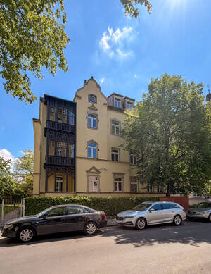 Großzügige Familienwohnung mit 7-Zimmern, zwei Balkonen, Sauna und Klimaanlage in schöner Lage von Dresden-Trachau – 1129 Dresden – Vorschaubild 2