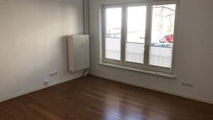 Winterhude: Appartement, ebenerdiges Duschbad, Einbauküche, 1. OG, Fahrstuhl, französicher Balkon, renoviert!!*** – 22299 Hamburg – Vorschaubild 5
