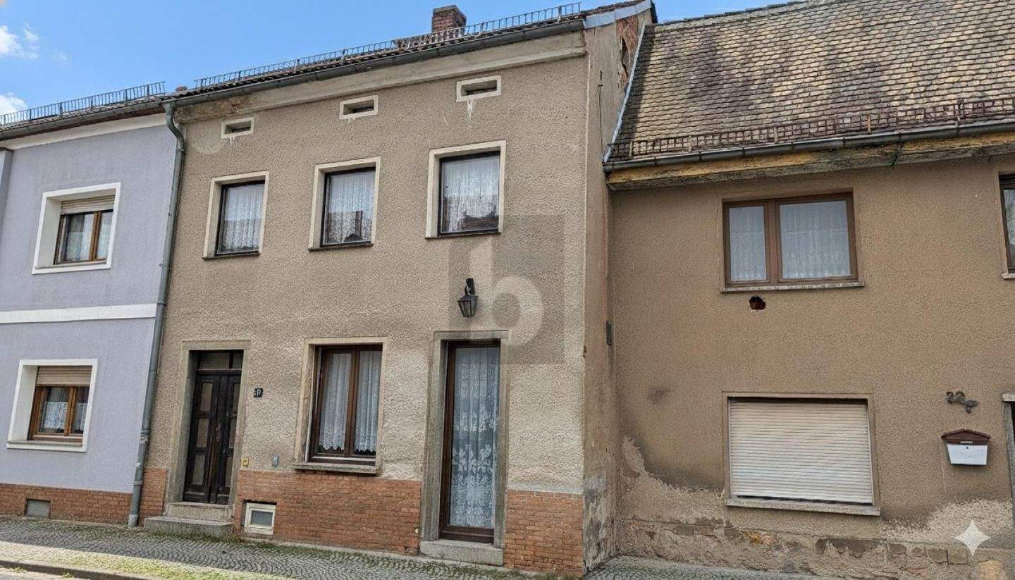 WOHLFÜHLZUHAUSE FÜR FAMILIEN MIT GARTEN – Regis-Breitingen – Bild 1 von 5