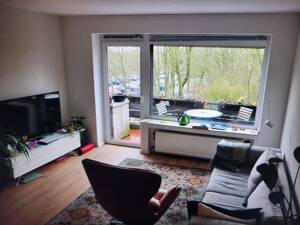 Helle Maisonettewohnung mit ausgebautem Dachstudio, Westbalkon, Stellplatz in ruhiger Wohnlage (von privat) – 40670 Meerbusch – Vorschaubild 4