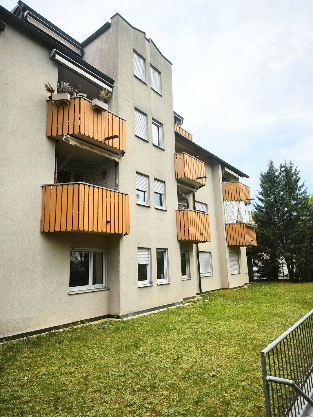 Moderne 2-Zimmer-Wohnung mit Balkon in Nürnberg Katzwang – Nürnberg – Vorschaubild 3