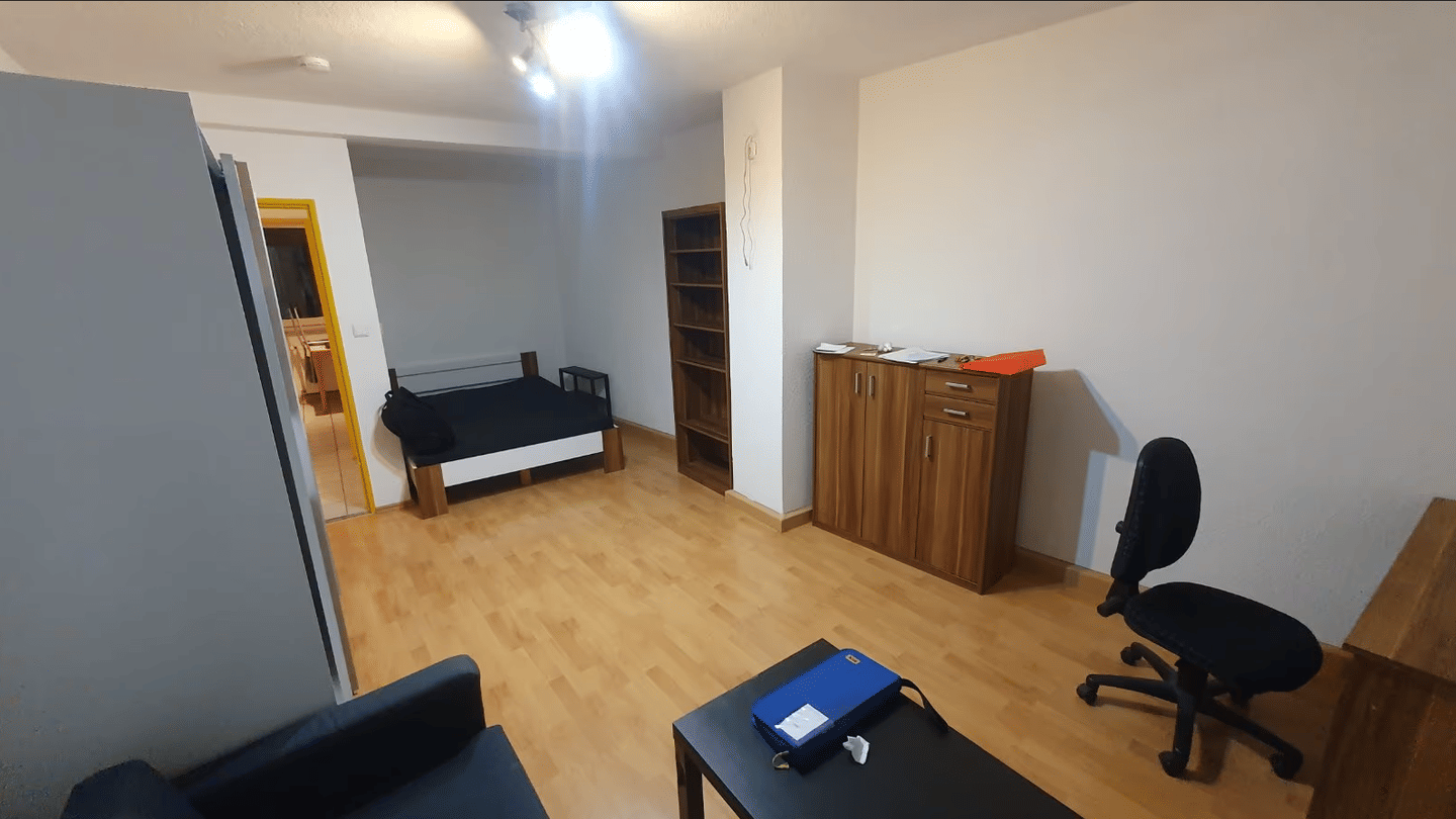 Helle, zentrale 2-Zi.-Wohnung mit EBK, teilmöbliert & WG-geeignet – Nürnberg – Vorschaubild 9