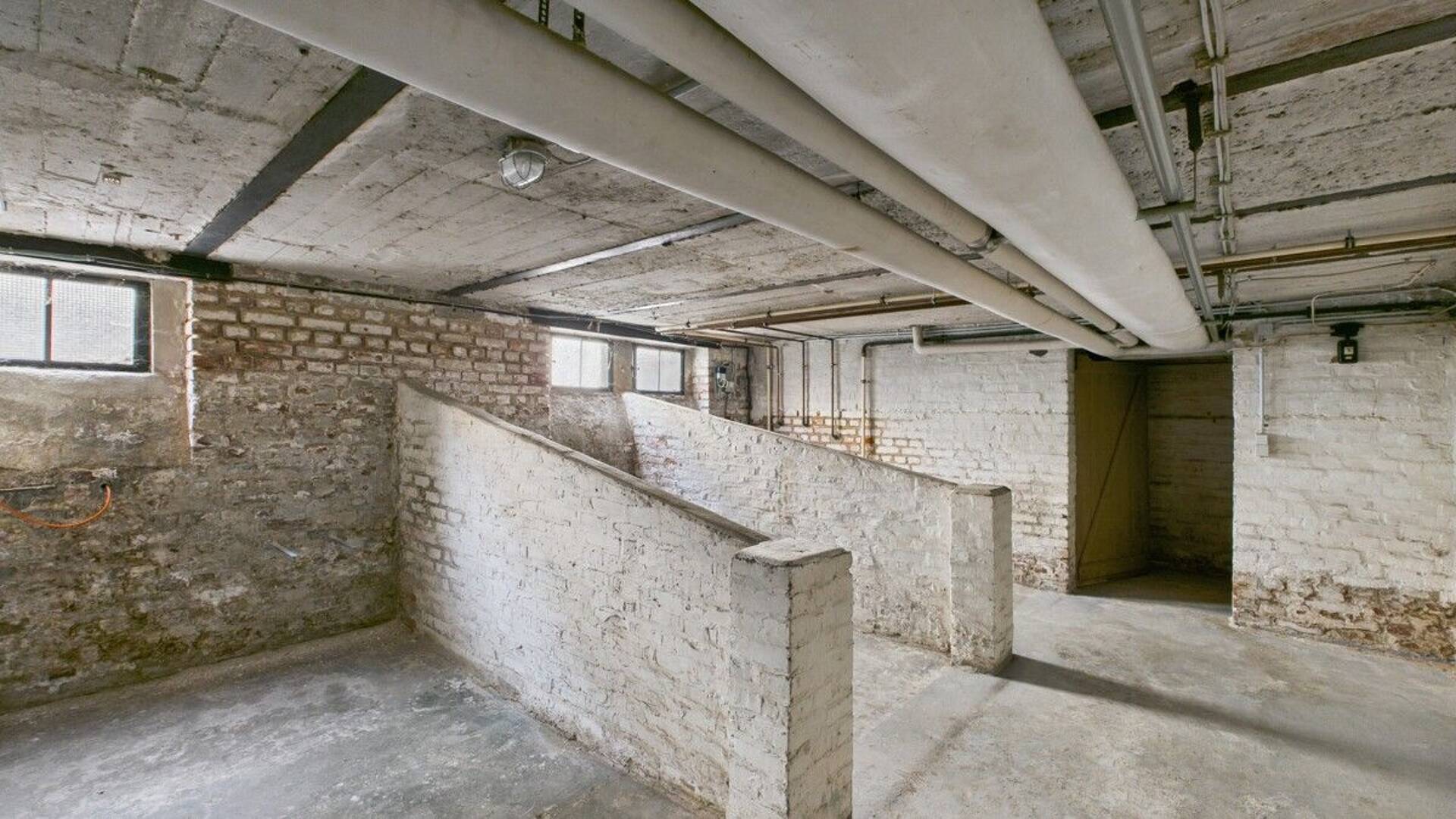 Mehrfamilienhaus in 50735 Köln mit 538 m² kaufen