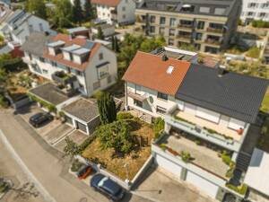 Charmantes 2-Familienhaus mit ausgebautem Dachgeschoss, Garten und Garage in ruhiger Lage – 73249 Wernau (Neckar) – Vorschaubild 2
