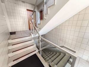 GUT VERMIETETES PENTHOUSE MIT DACHTERRASSE IN TOPLAGE ANGRENZEND ZU WELLINGSBÜTTEL – 22391 Hamburg – Vorschaubild 6