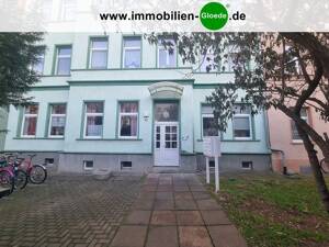JETZT ins neue zu Hause - teilsanierte 3-Raum-Wohnung im 2.OG - Auenstraße