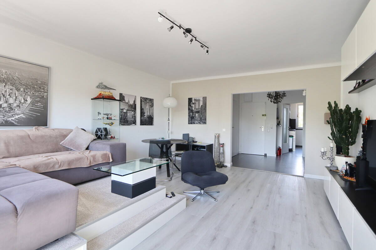 Vollsaniertes Penthouse mit 100m² Dachterrasse und Tiefgarage in Hamburg-Rahlstedt – Hamburg – Vorschaubild 7