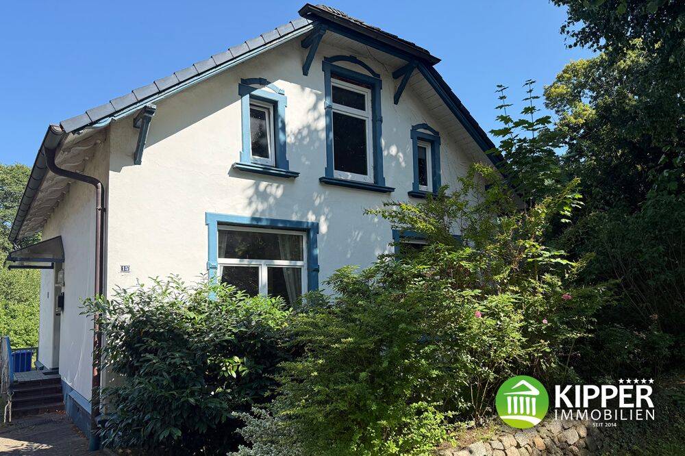 6-Zimmer EFH mit Terrasse, Teilkeller und diverse Stellplätze im Stadtzentrum