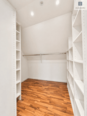 Perfekt für Singles & Paare - Stilvolles 1-Zimmer-Apartment mit ca. 53 m², Einbauküche und Gäste WC – 51107 Köln – Vorschaubild 6