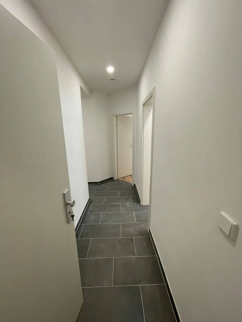 Großes und schönes WG Zimmer in nähe zur FAU – Nürnberg – Vorschaubild 4
