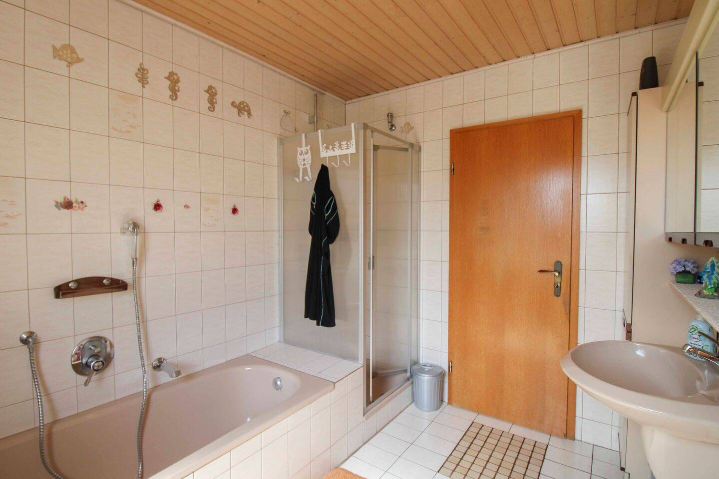 Attraktives Ein- bis Zweifamilienhaus dank Einliegerwohnung – Osloß – Vorschaubild 9