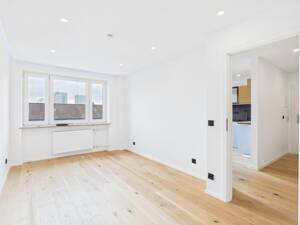 Wohnkomfort auf zwei Etagen - Elegante Maisonette mit Balkon – 80807 München – Vorschaubild 7