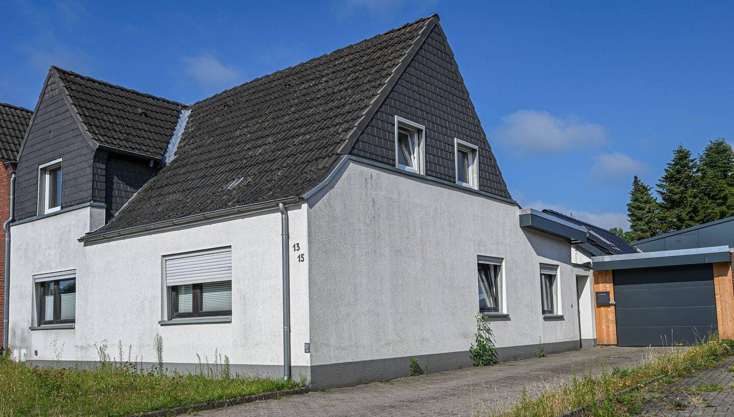 Sanierte Doppelhaushälfte auf Erbpachtgrundstück mit attraktiven Entwicklungsmöglichkeiten – Lübeck – Vorschaubild 5